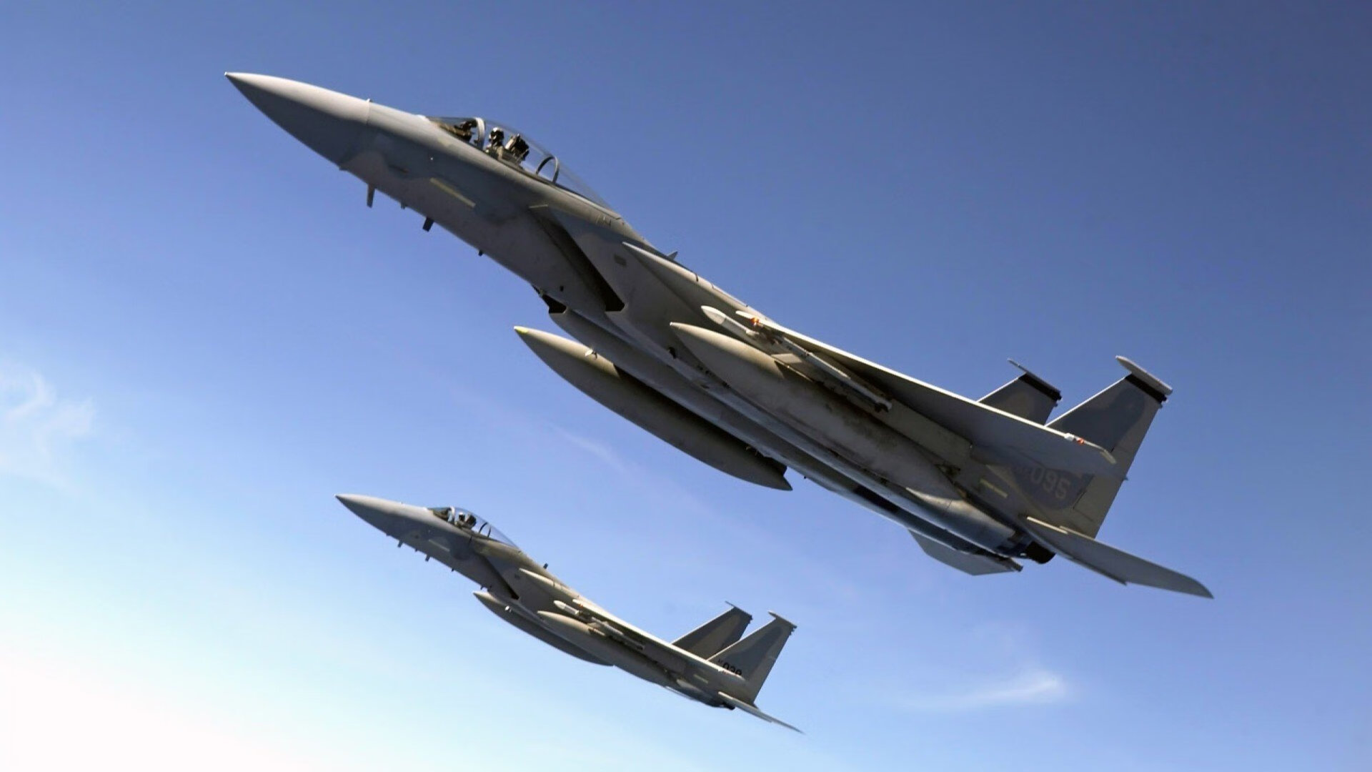 米兰体育-社交媒体关注年轻球员海外效力动态，海外球员过多